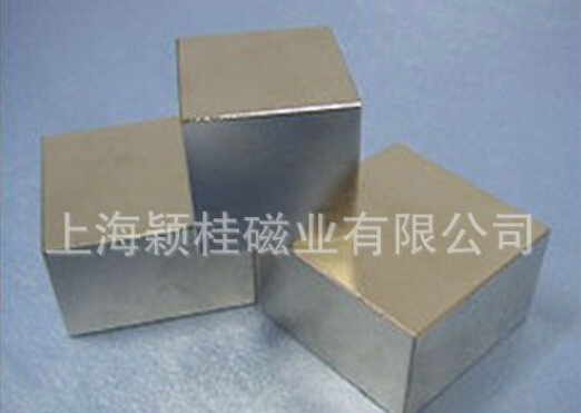 磁鐵中的強(qiáng)者，釹鐵硼強(qiáng)磁，磁力更強(qiáng)大！